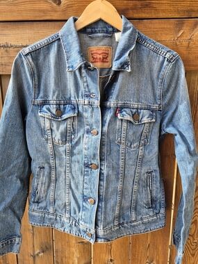 Levi's Light Blue Denim Trucker Jacket